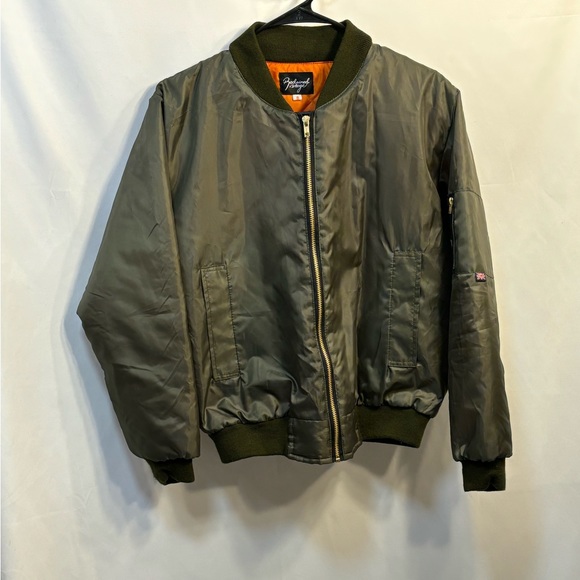 Reclaimed Vintage Olive Green Women’s Lightweight Bomber Jacket - Picture 9 of 9